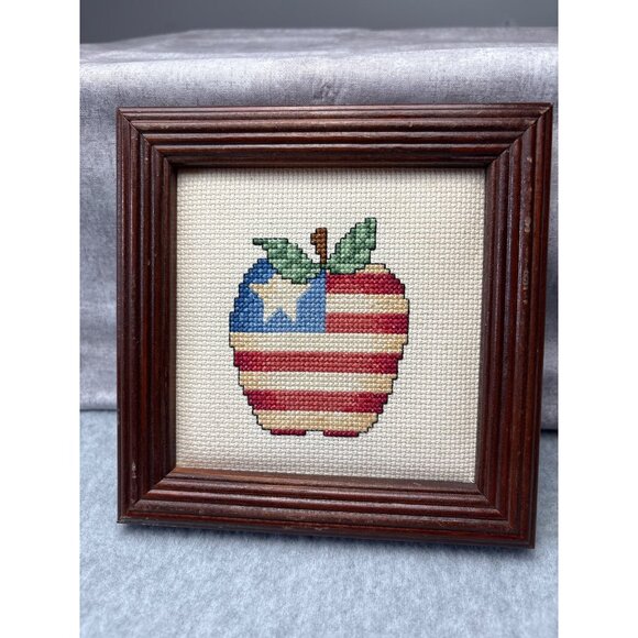 Patriotic Apple Cross Stitch Wall Decor Framed Wood 6"x6" Handmade Rustic Americ - Picture 10 of 14